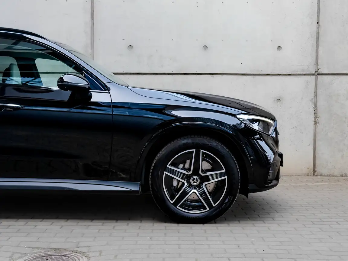 MERCEDES-BENZ GLC