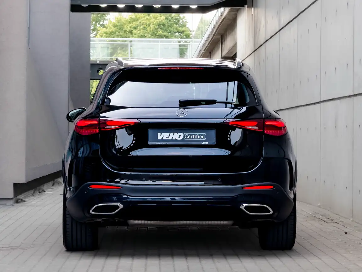 MERCEDES-BENZ GLC