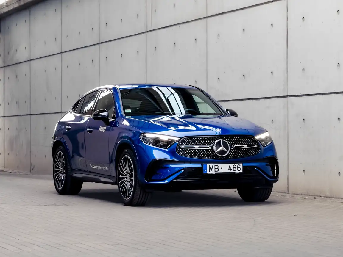 MERCEDES-BENZ GLC