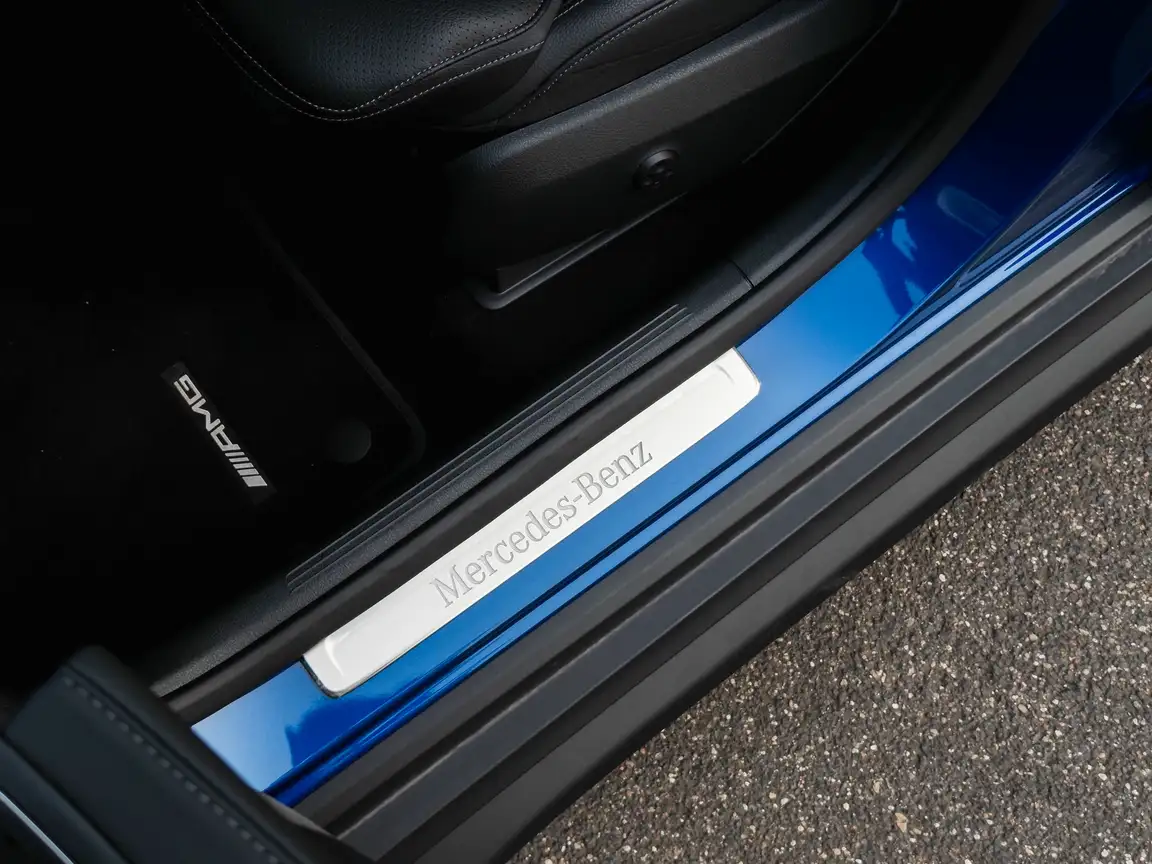 MERCEDES-BENZ GLC