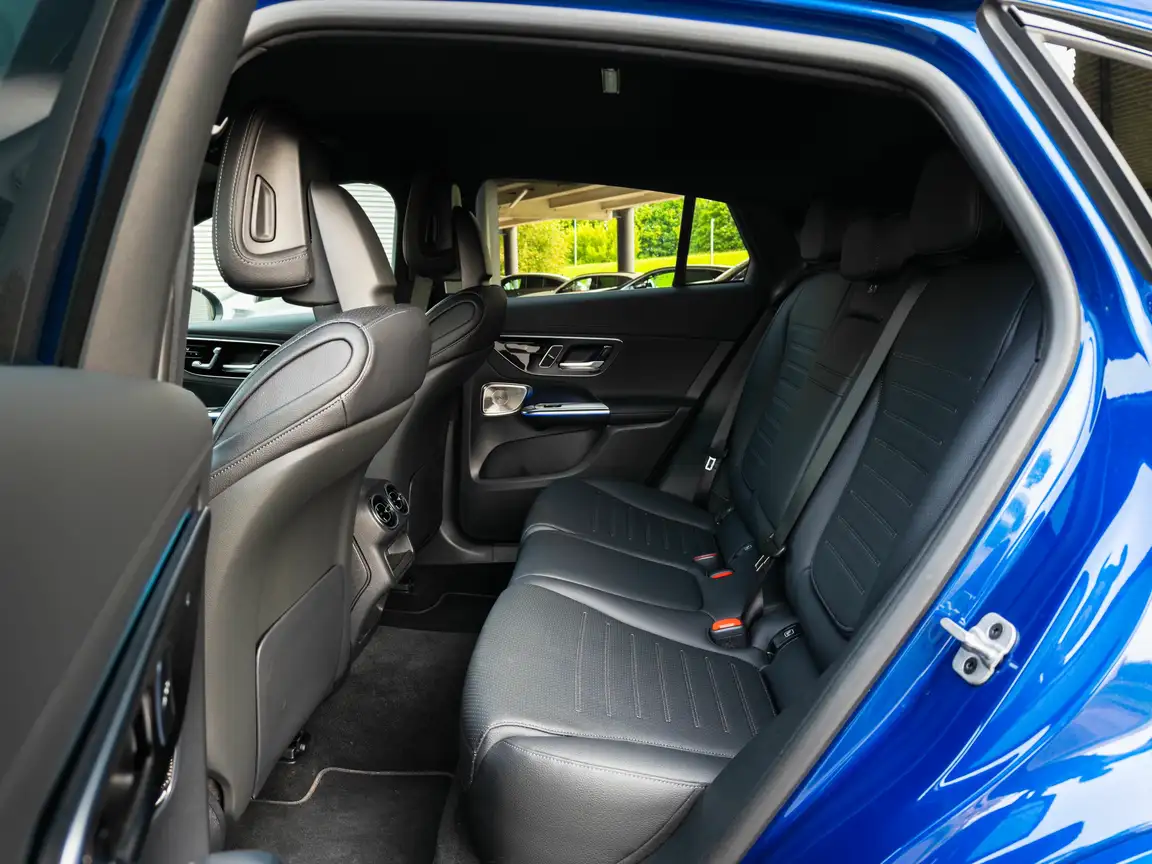 MERCEDES-BENZ GLC