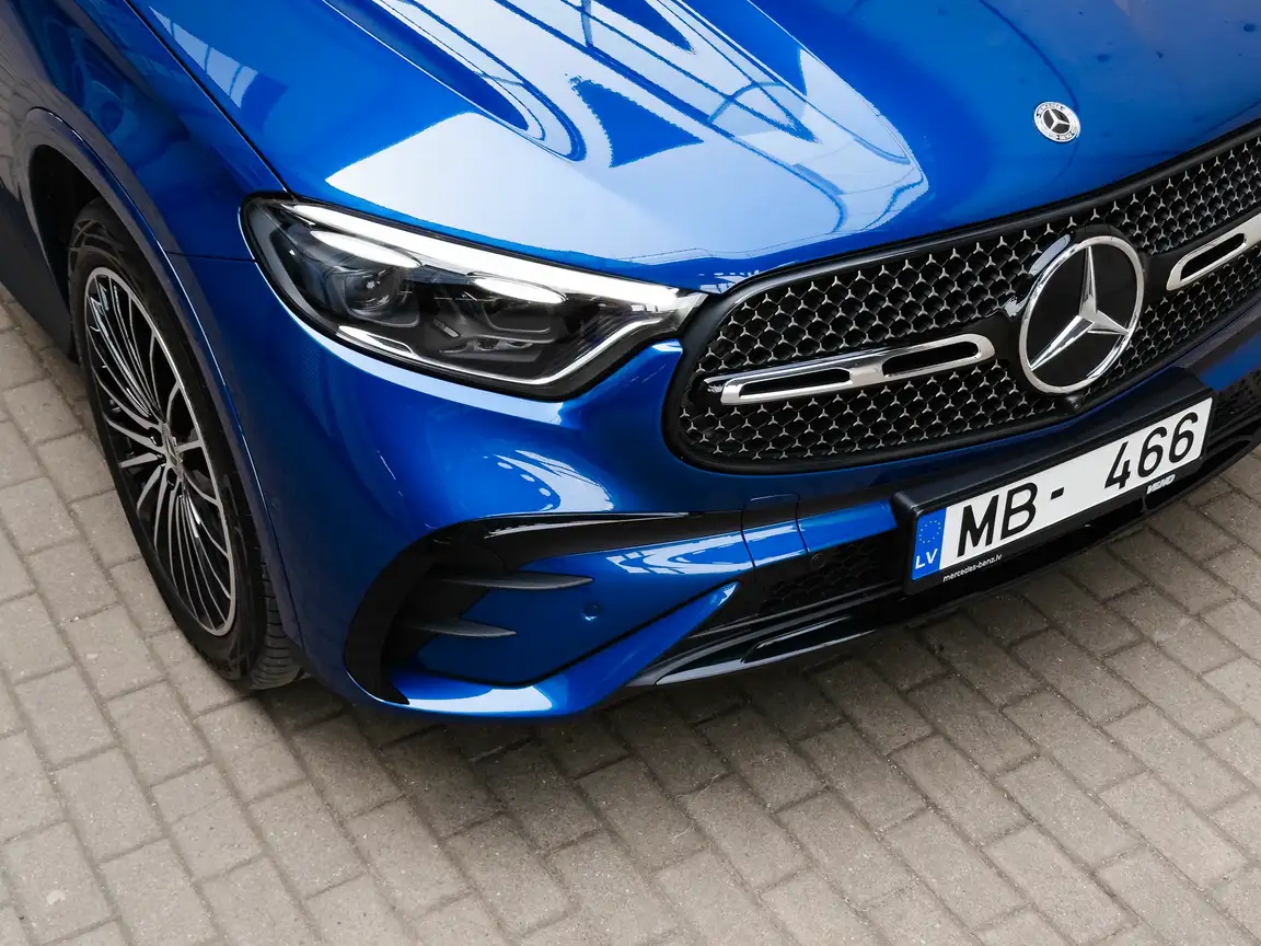 MERCEDES-BENZ GLC
