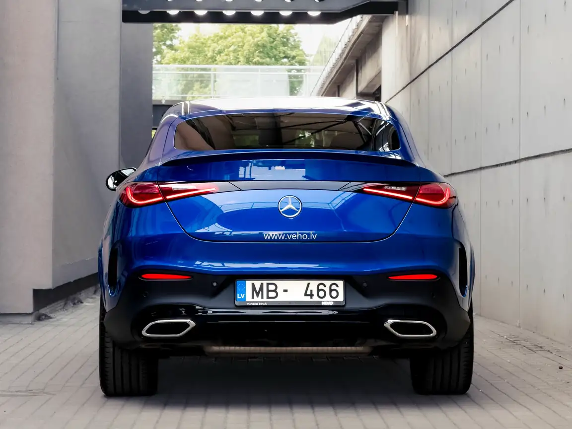 MERCEDES-BENZ GLC
