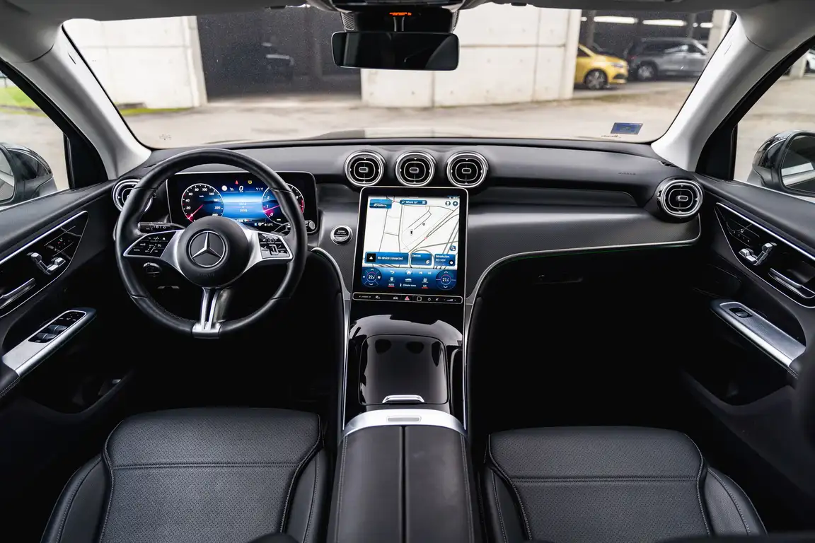 MERCEDES-BENZ GLC