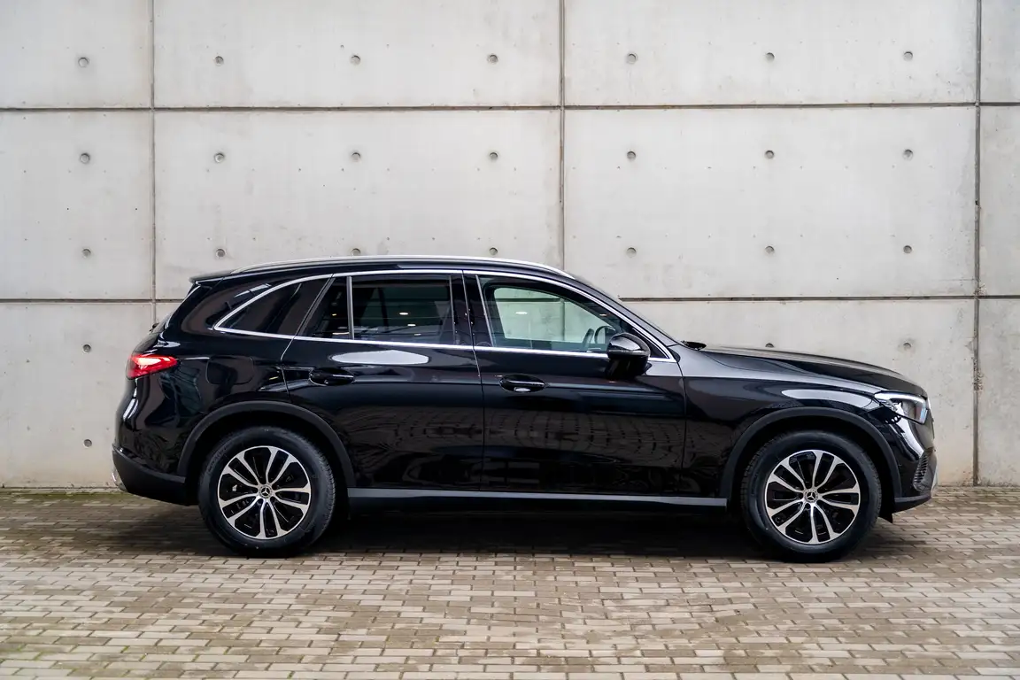 MERCEDES-BENZ GLC
