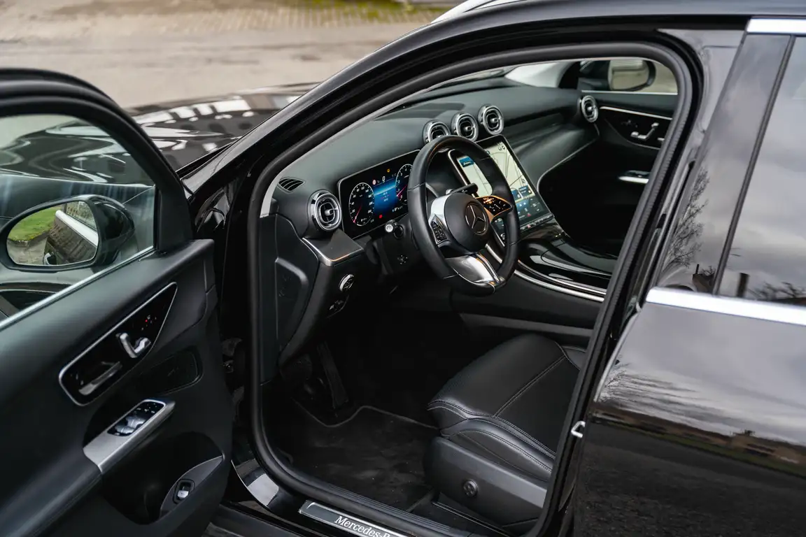 MERCEDES-BENZ GLC