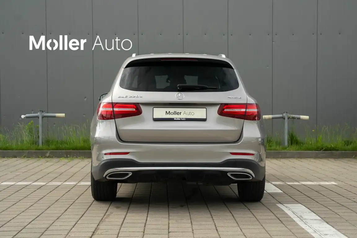 MERCEDES-BENZ GLC