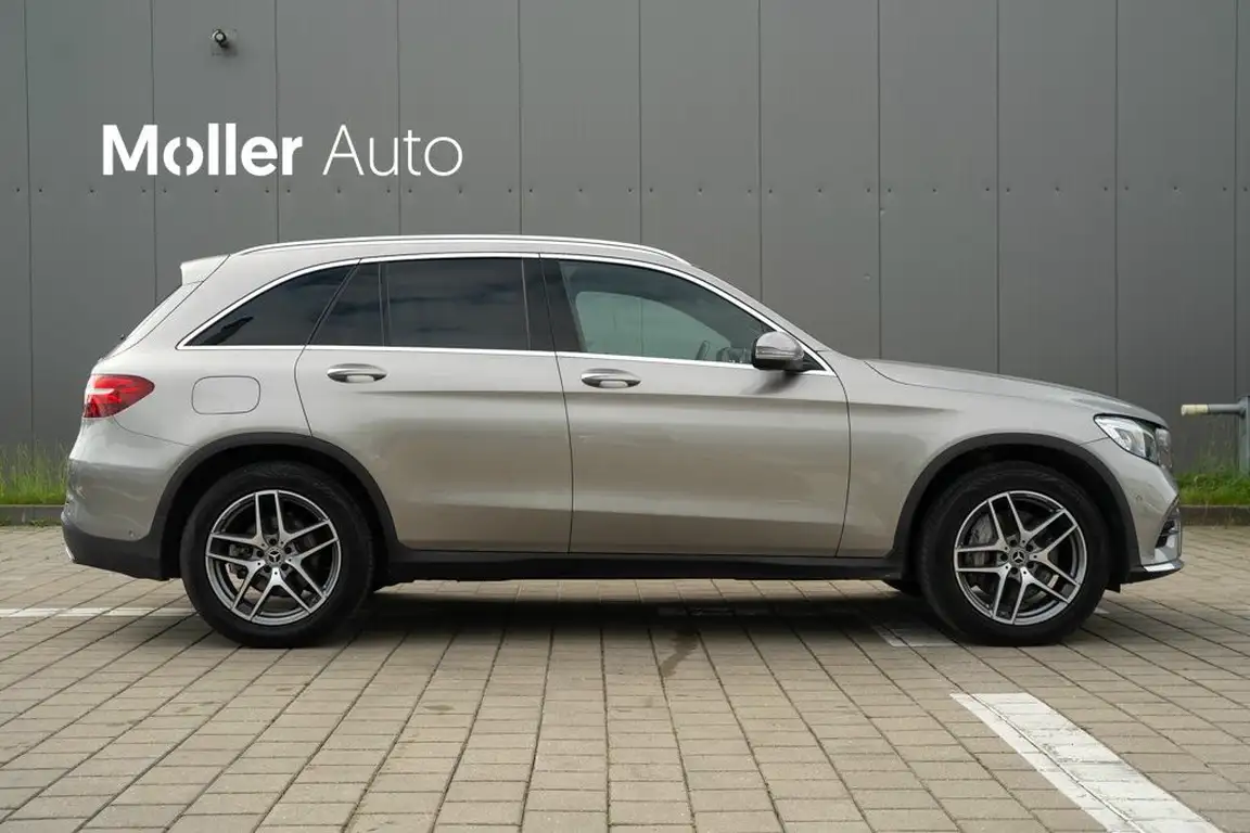 MERCEDES-BENZ GLC