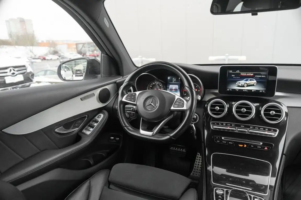 MERCEDES-BENZ GLC