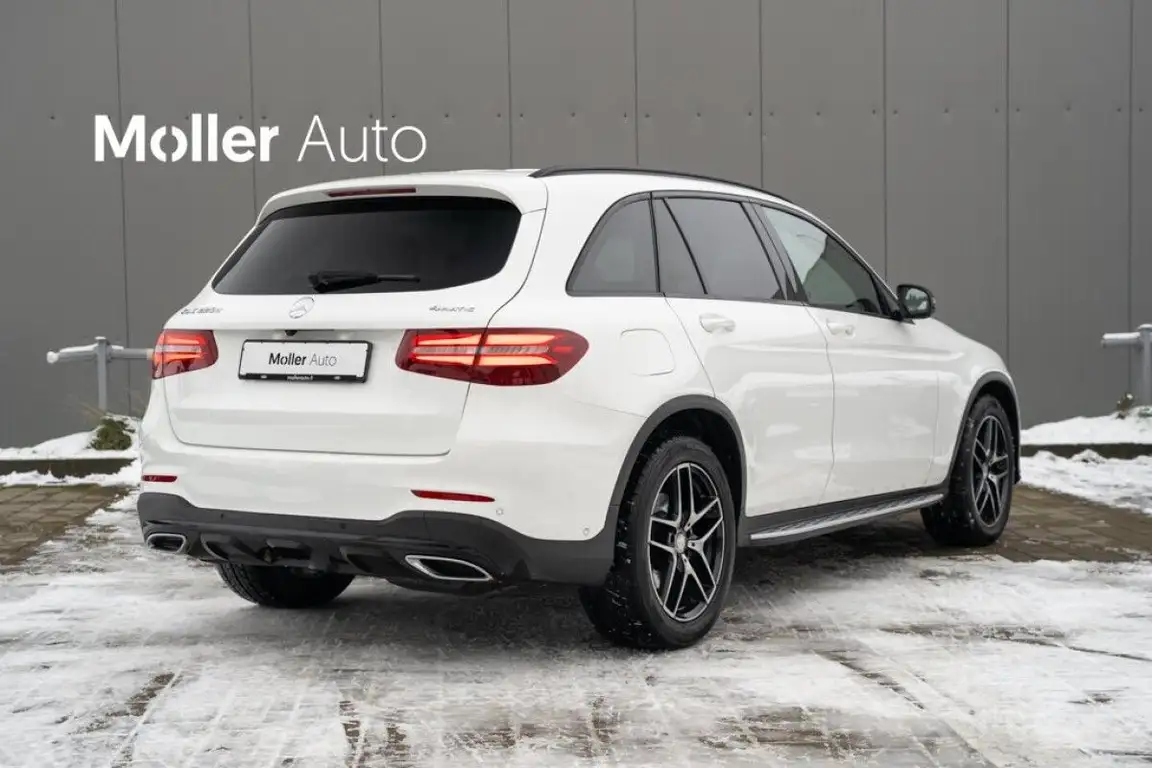 MERCEDES-BENZ GLC
