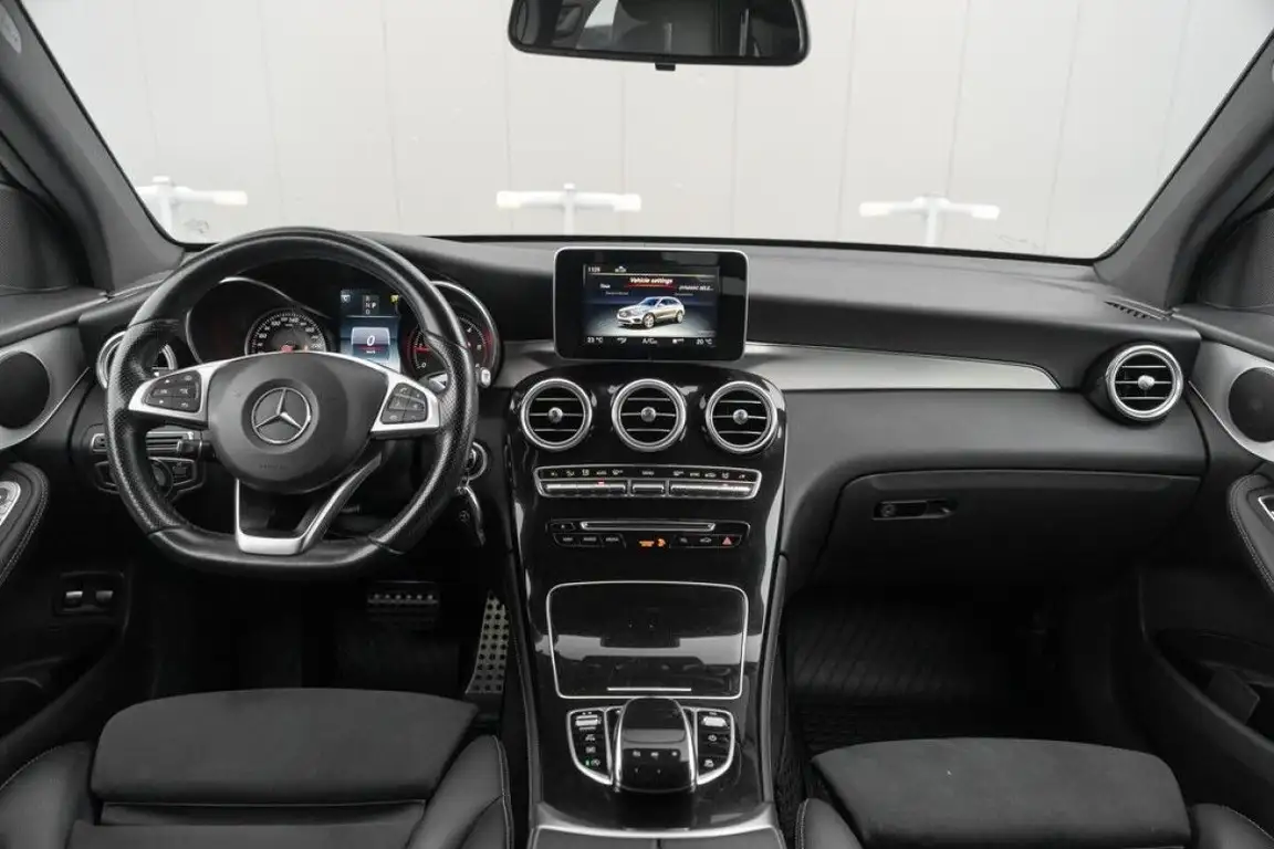 MERCEDES-BENZ GLC