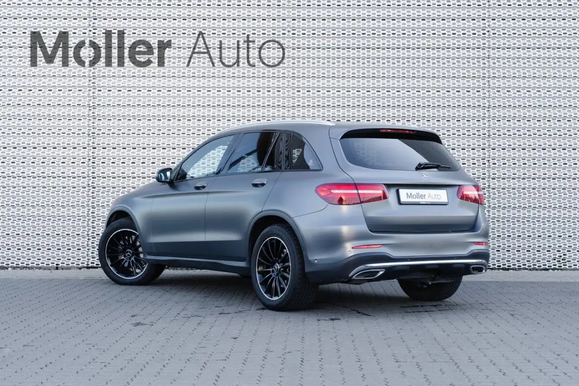 MERCEDES-BENZ GLC