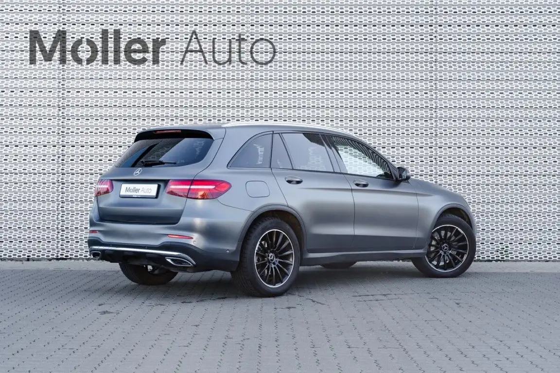 MERCEDES-BENZ GLC