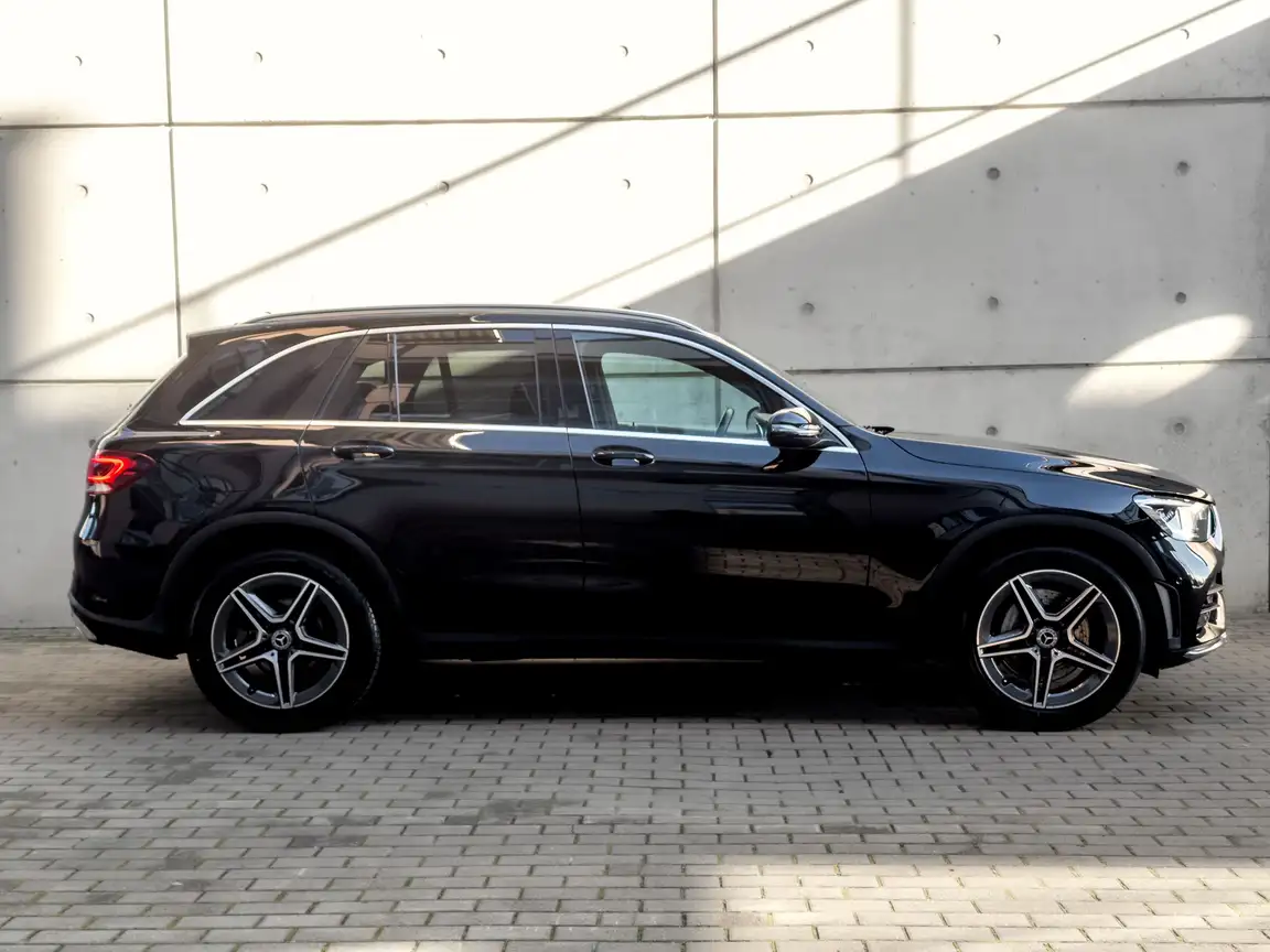 MERCEDES-BENZ GLC