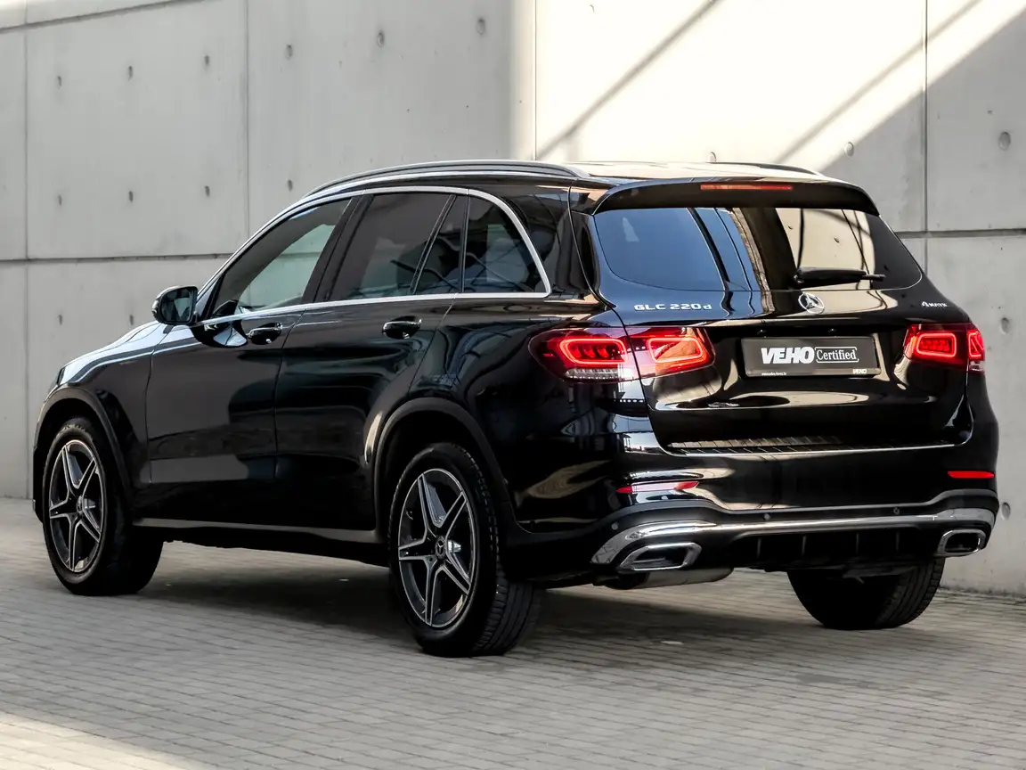 MERCEDES-BENZ GLC