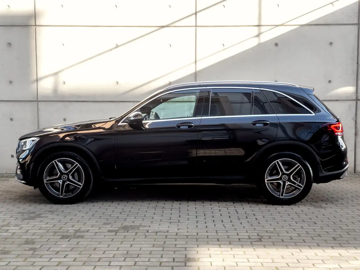 MERCEDES-BENZ GLC
