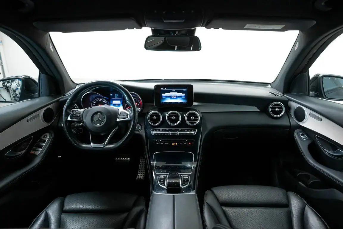 MERCEDES-BENZ GLC