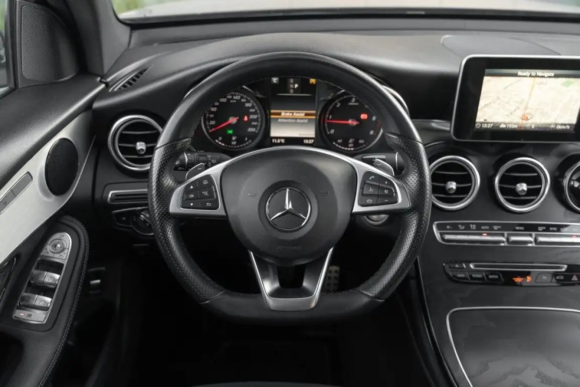 MERCEDES-BENZ GLC