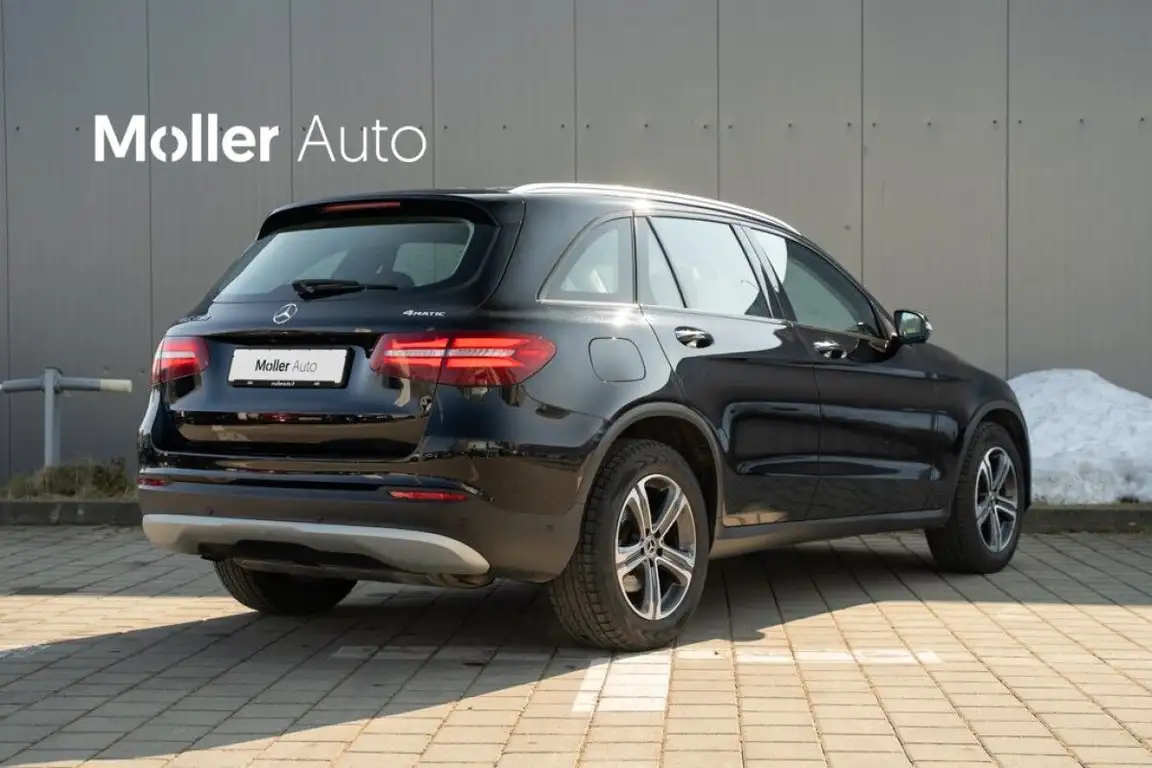 MERCEDES-BENZ GLC