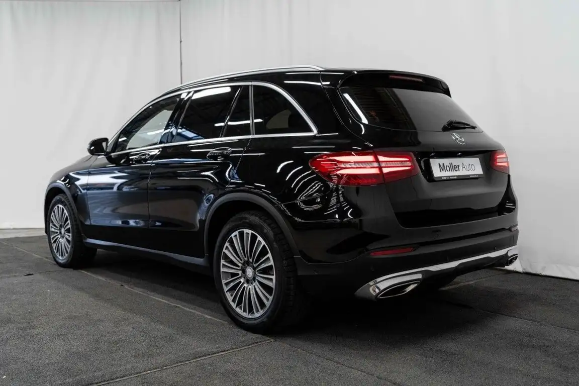 MERCEDES-BENZ GLC