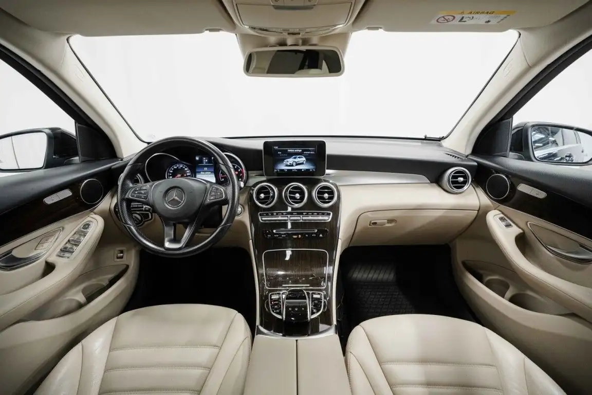 MERCEDES-BENZ GLC