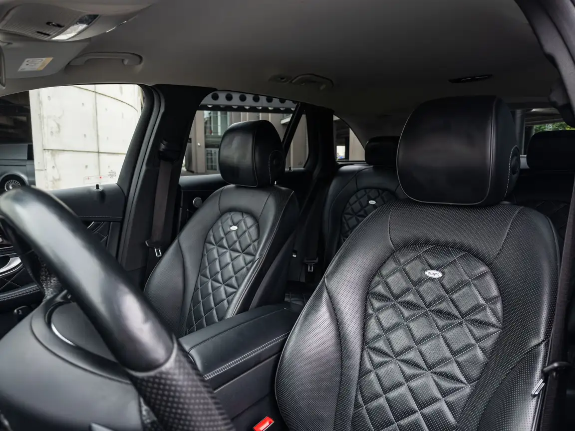 MERCEDES-BENZ GLC