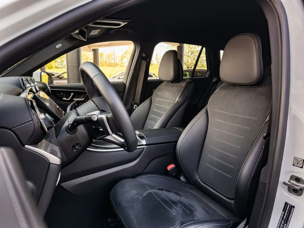 MERCEDES-BENZ GLC