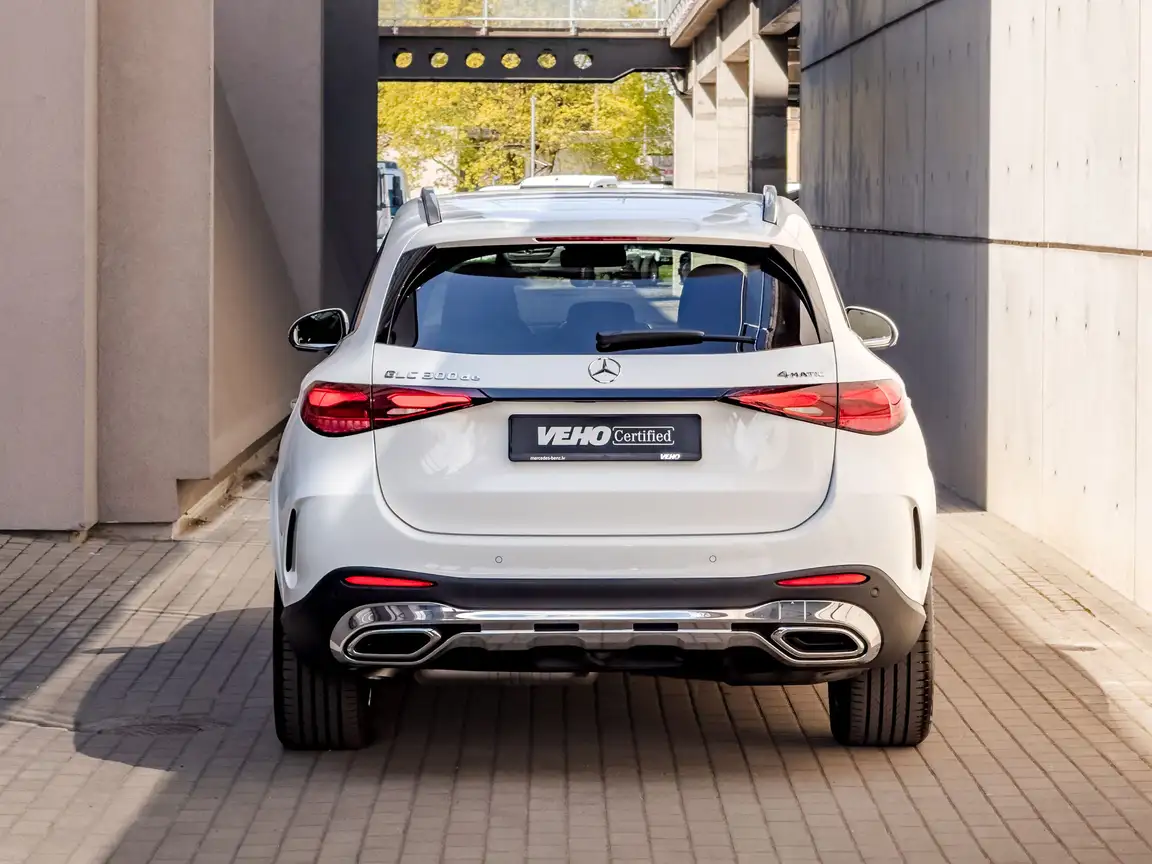 MERCEDES-BENZ GLC