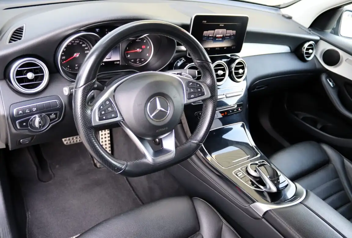 MERCEDES-BENZ GLC