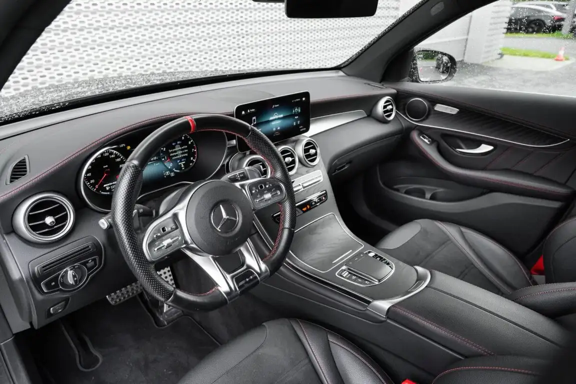 MERCEDES-BENZ GLC