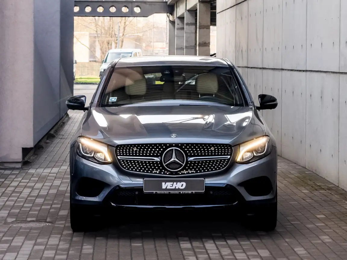 MERCEDES-BENZ GLC