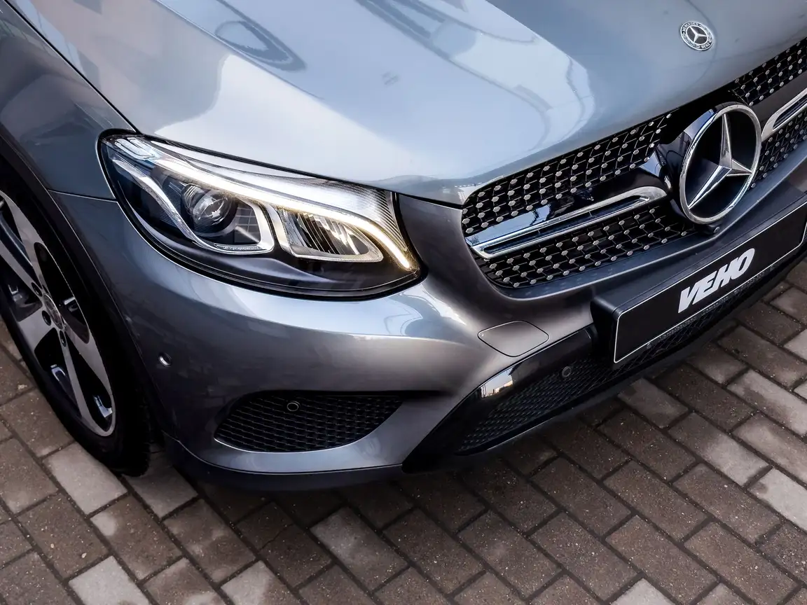MERCEDES-BENZ GLC