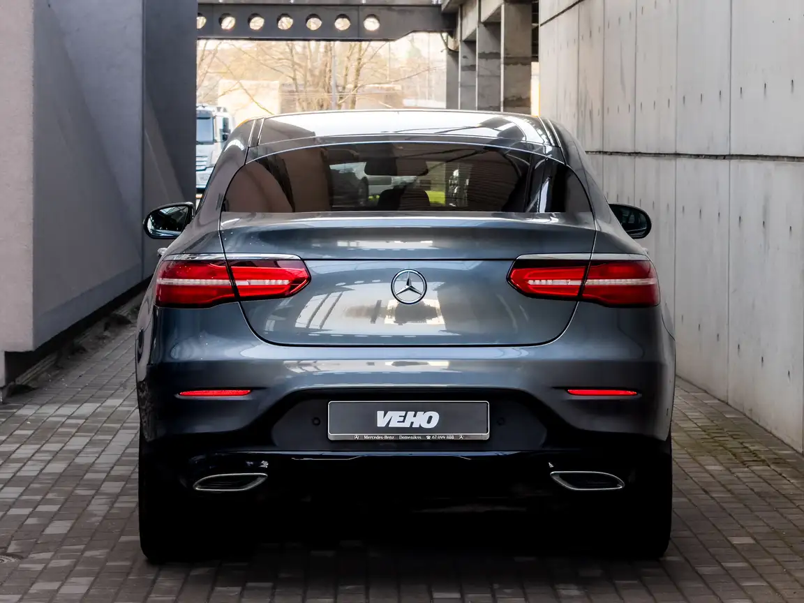 MERCEDES-BENZ GLC