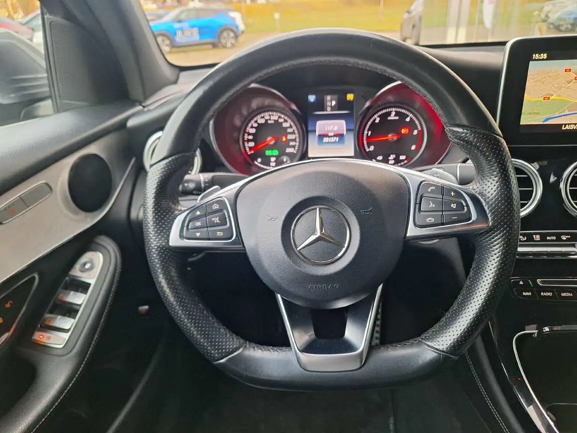 MERCEDES-BENZ GLC