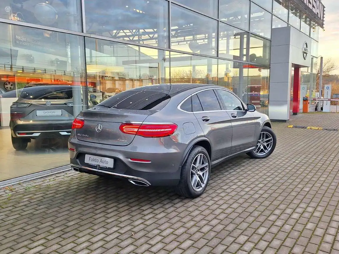 MERCEDES-BENZ GLC