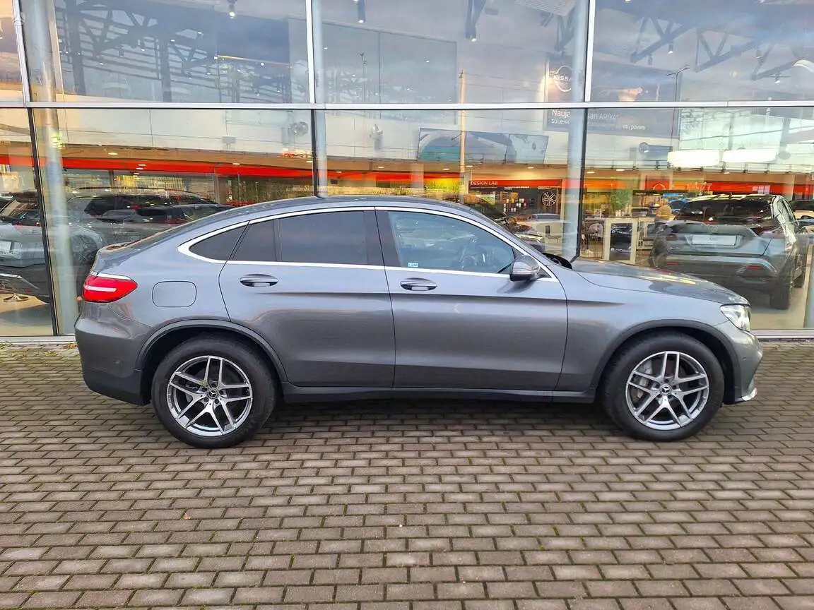 MERCEDES-BENZ GLC