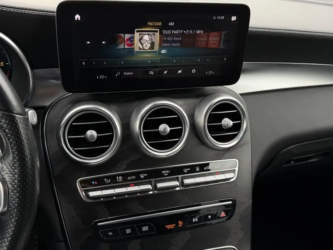MERCEDES-BENZ GLC