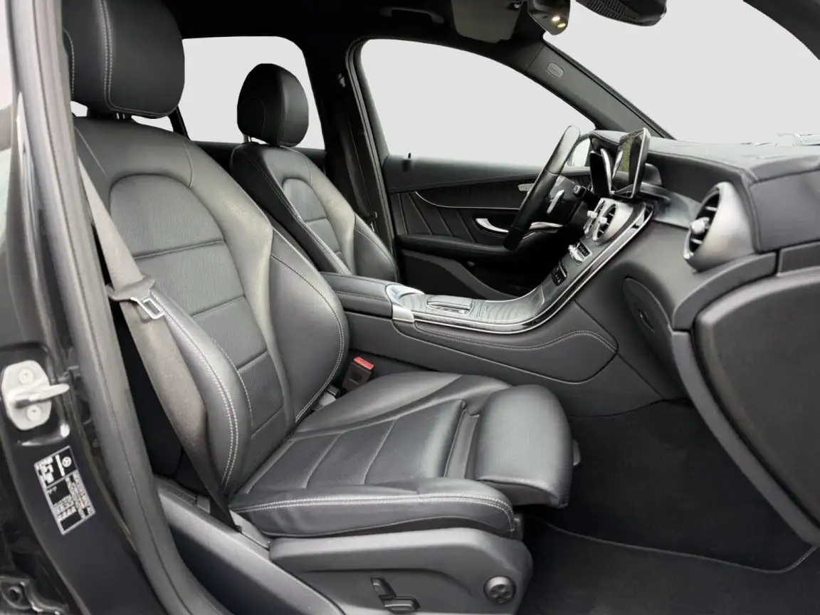MERCEDES-BENZ GLC