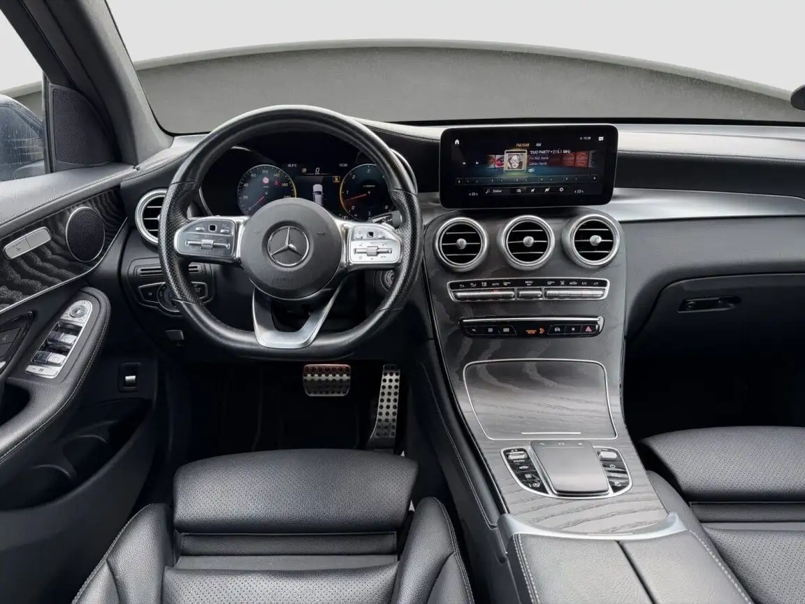 MERCEDES-BENZ GLC