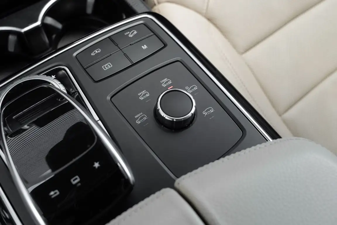 MERCEDES-BENZ GLE