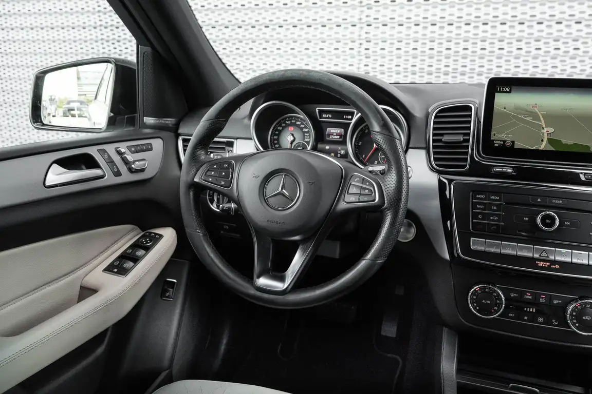 MERCEDES-BENZ GLE