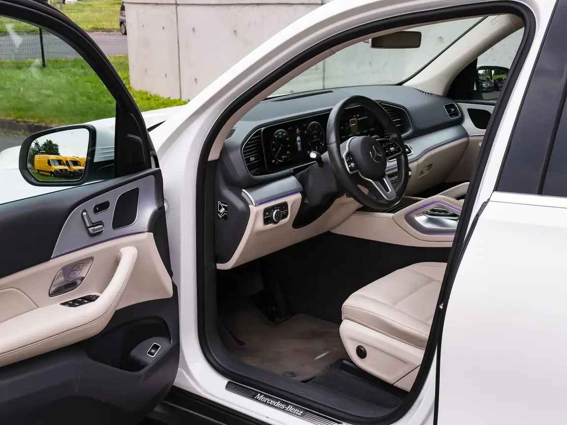 MERCEDES-BENZ GLE