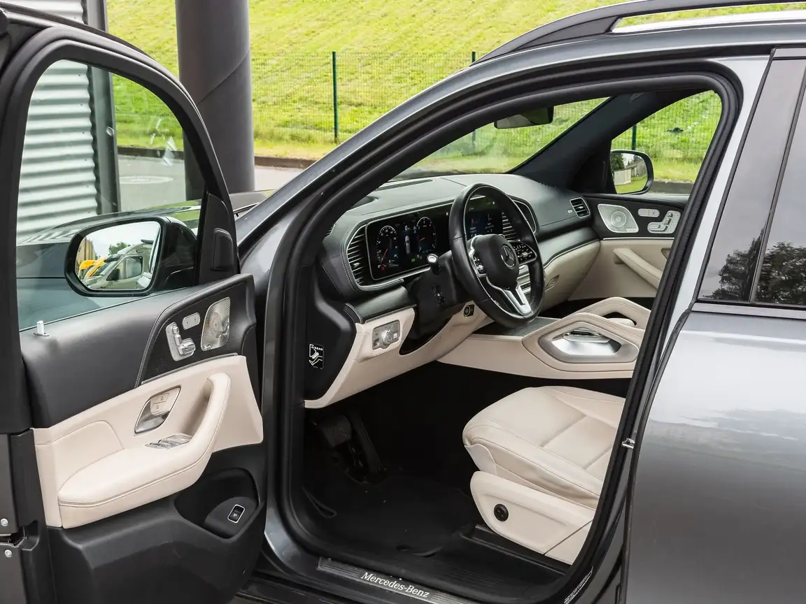 MERCEDES-BENZ GLE