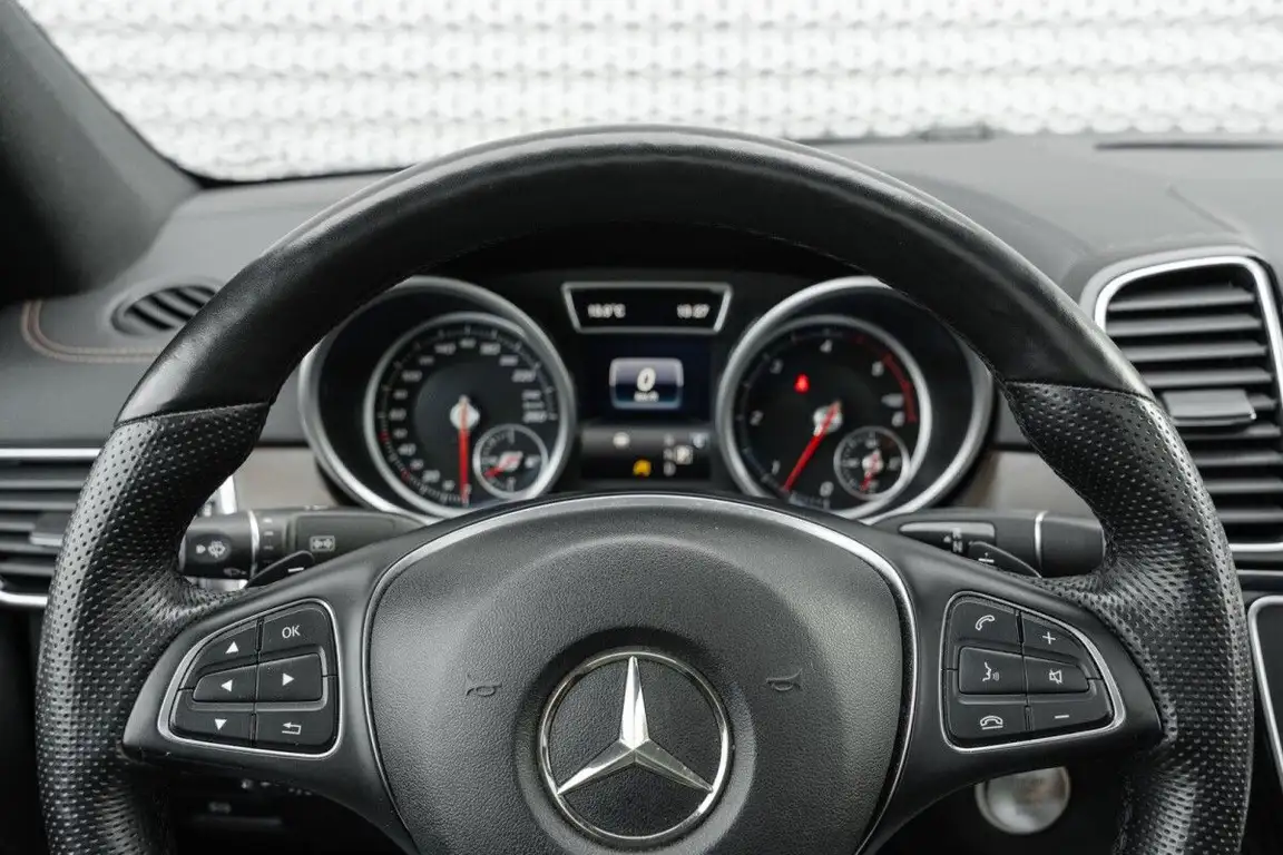 MERCEDES-BENZ GLE