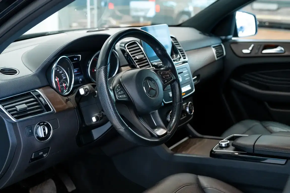 MERCEDES-BENZ GLE