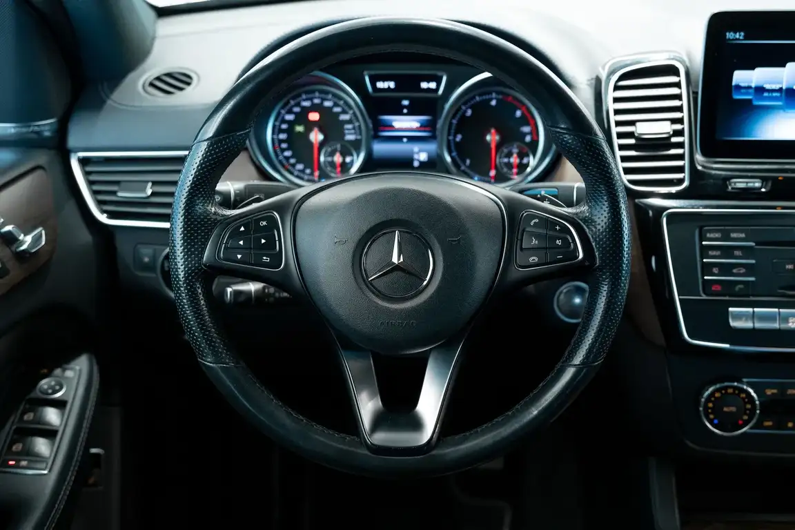 MERCEDES-BENZ GLE