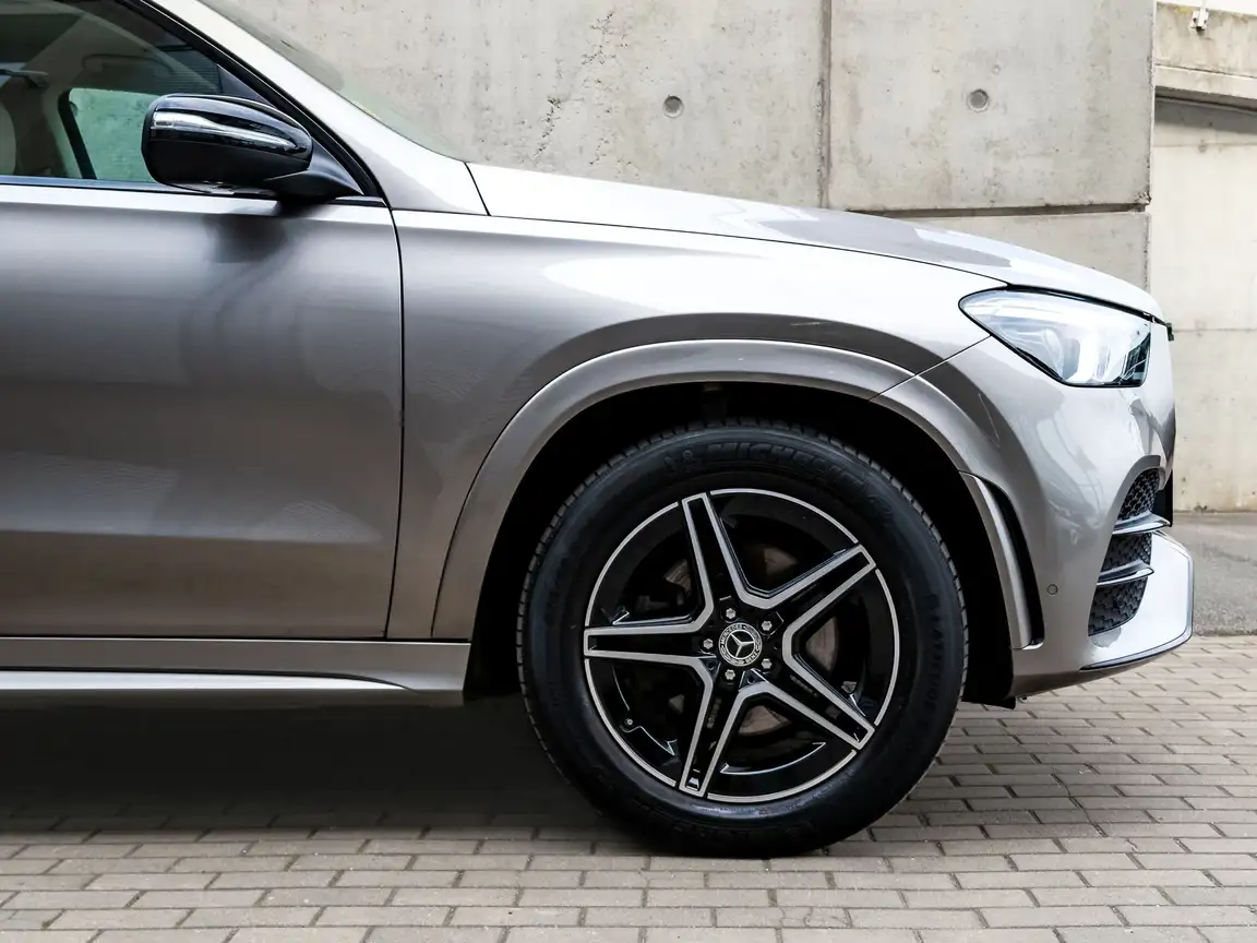 MERCEDES-BENZ GLE