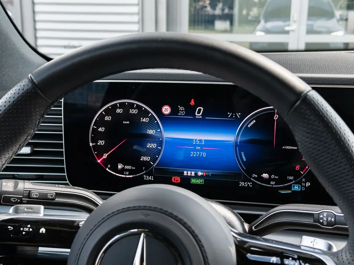 MERCEDES-BENZ GLE
