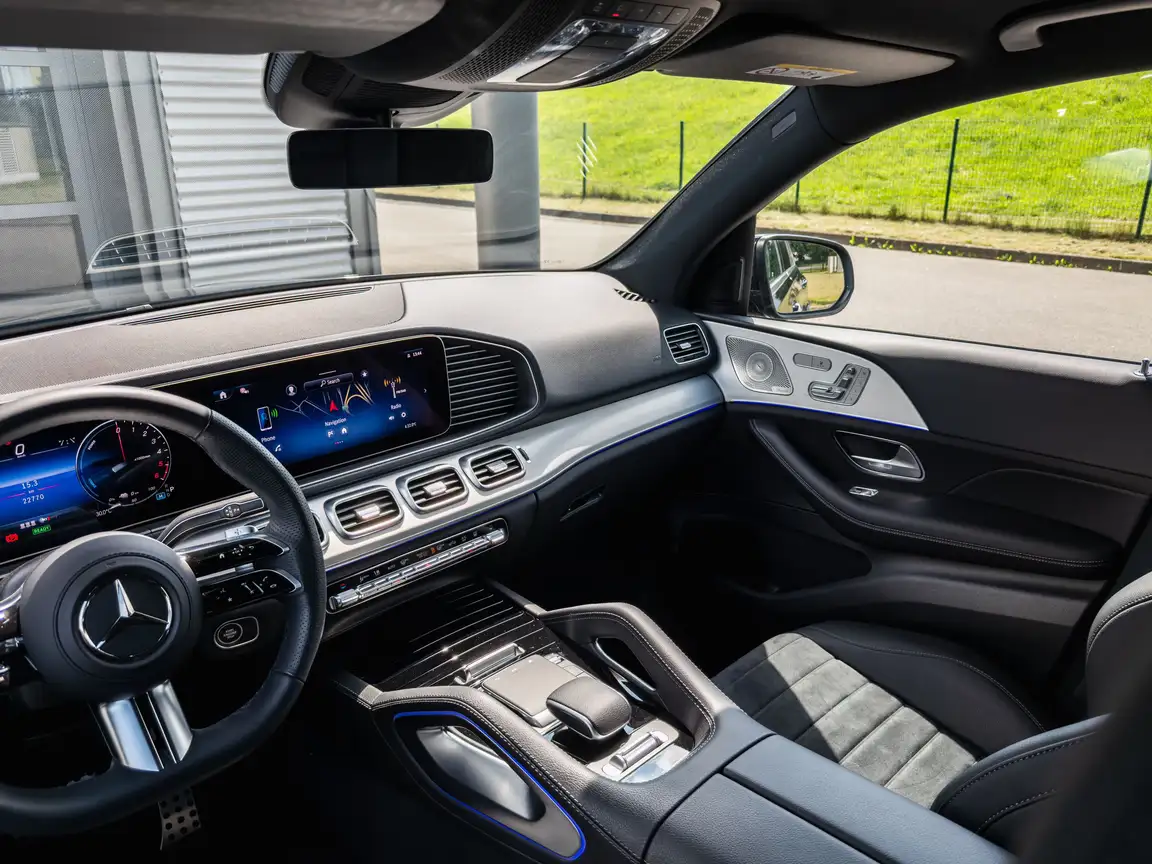 MERCEDES-BENZ GLE