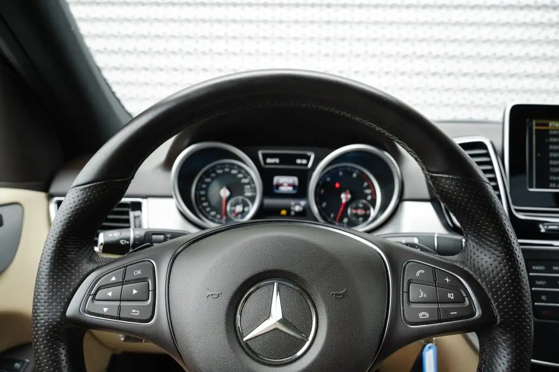MERCEDES-BENZ GLE